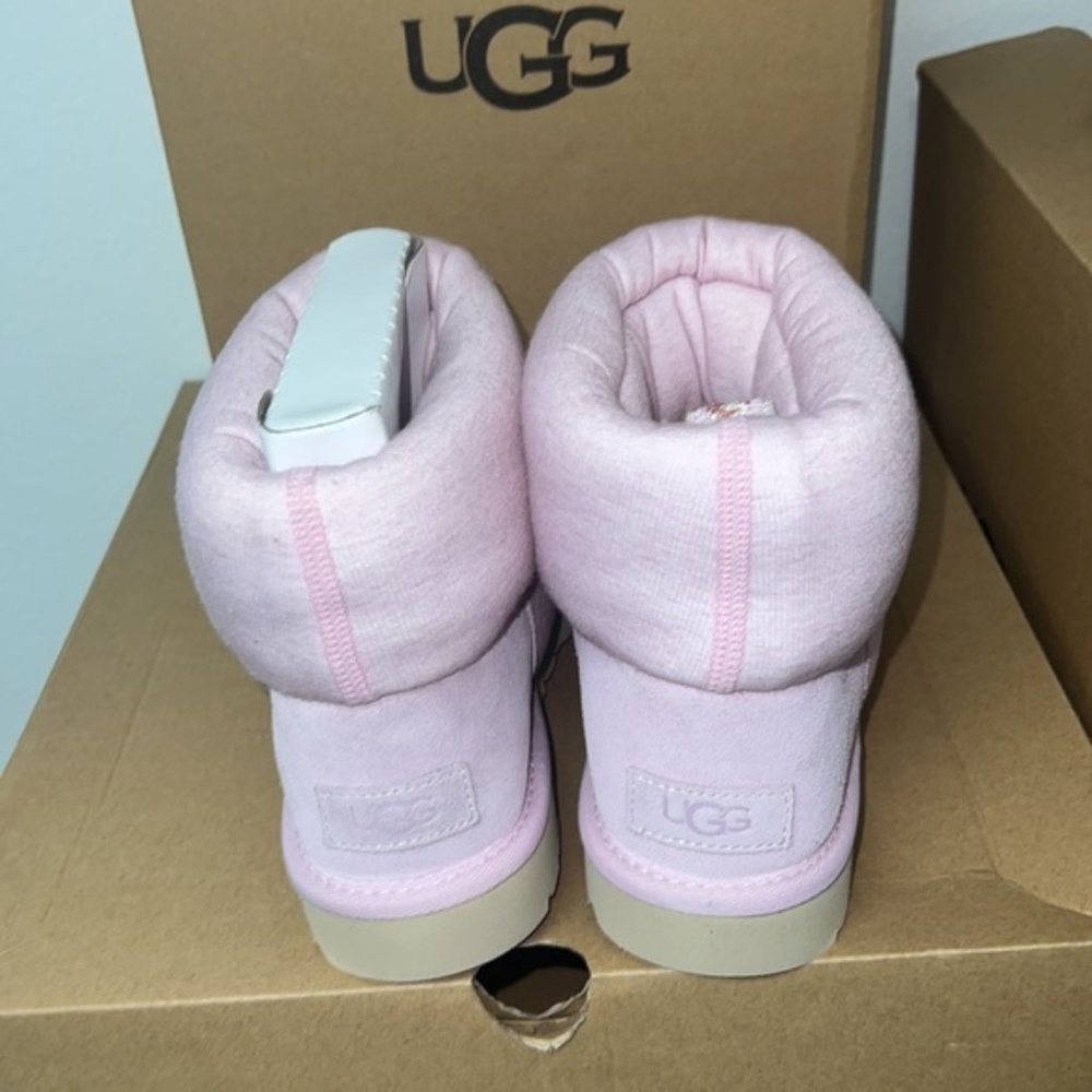UGG® Classic Petal Pink Mini Faux Fur Comfy Boots  NEW NIB NWT - Picture 8 of 9